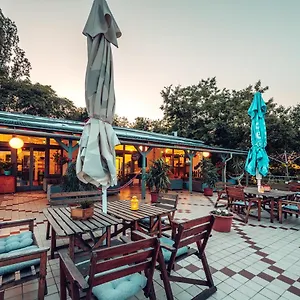 Island (adults Only) Budapeszt